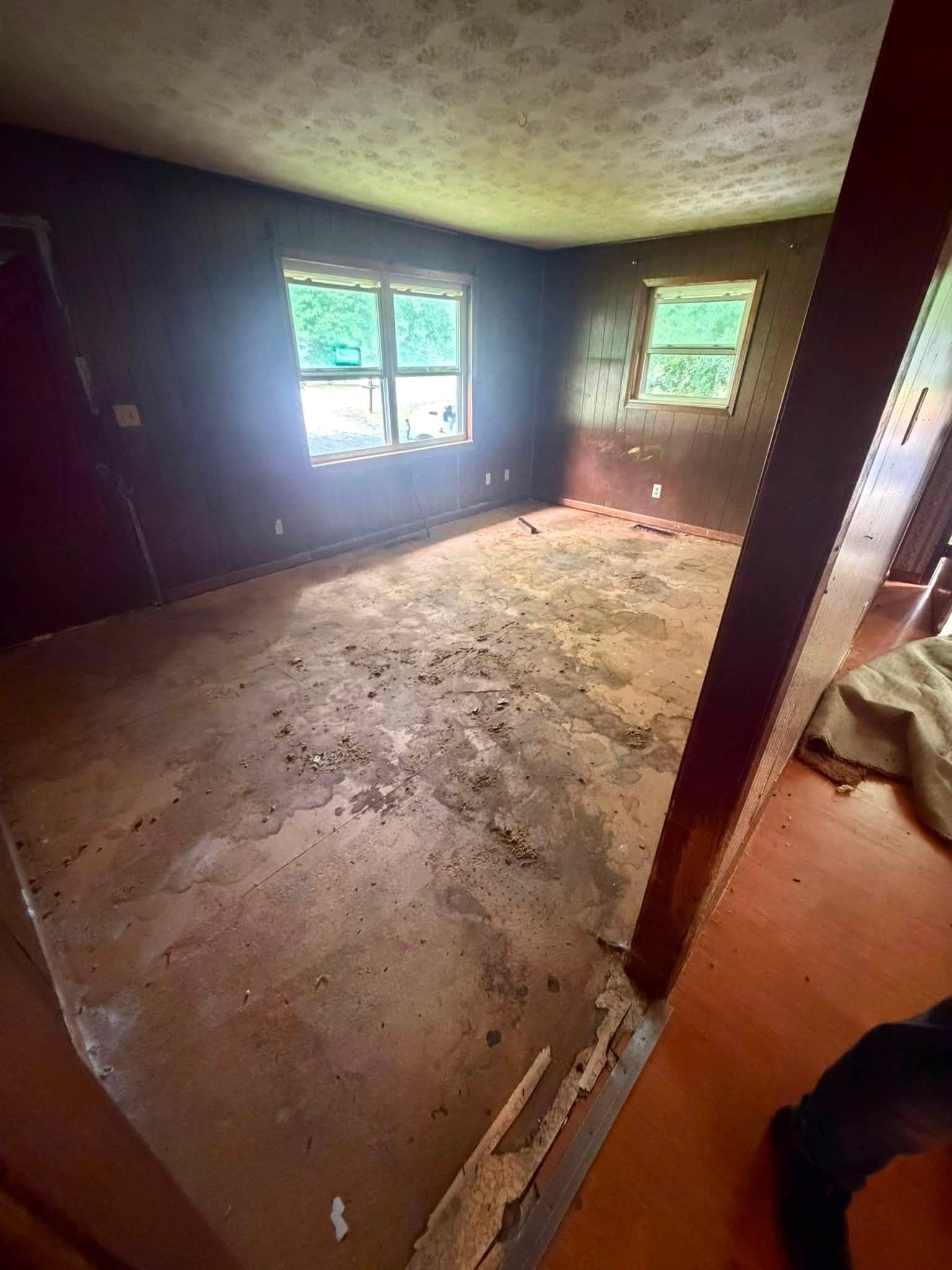 Empty bedroom after cleanout